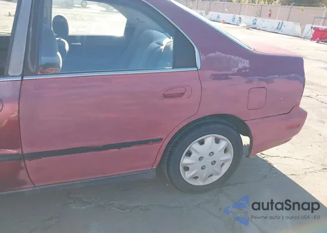 1997 Honda Accord Lx from USA, damaged, VIN 1HGCD5634VA011831